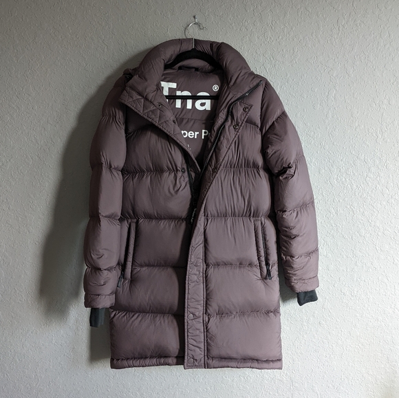 Aritzia Jackets & Blazers - ⬇️ Aritzia TNA super puff mid